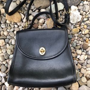 Coach Vintage Crossbody! Black!